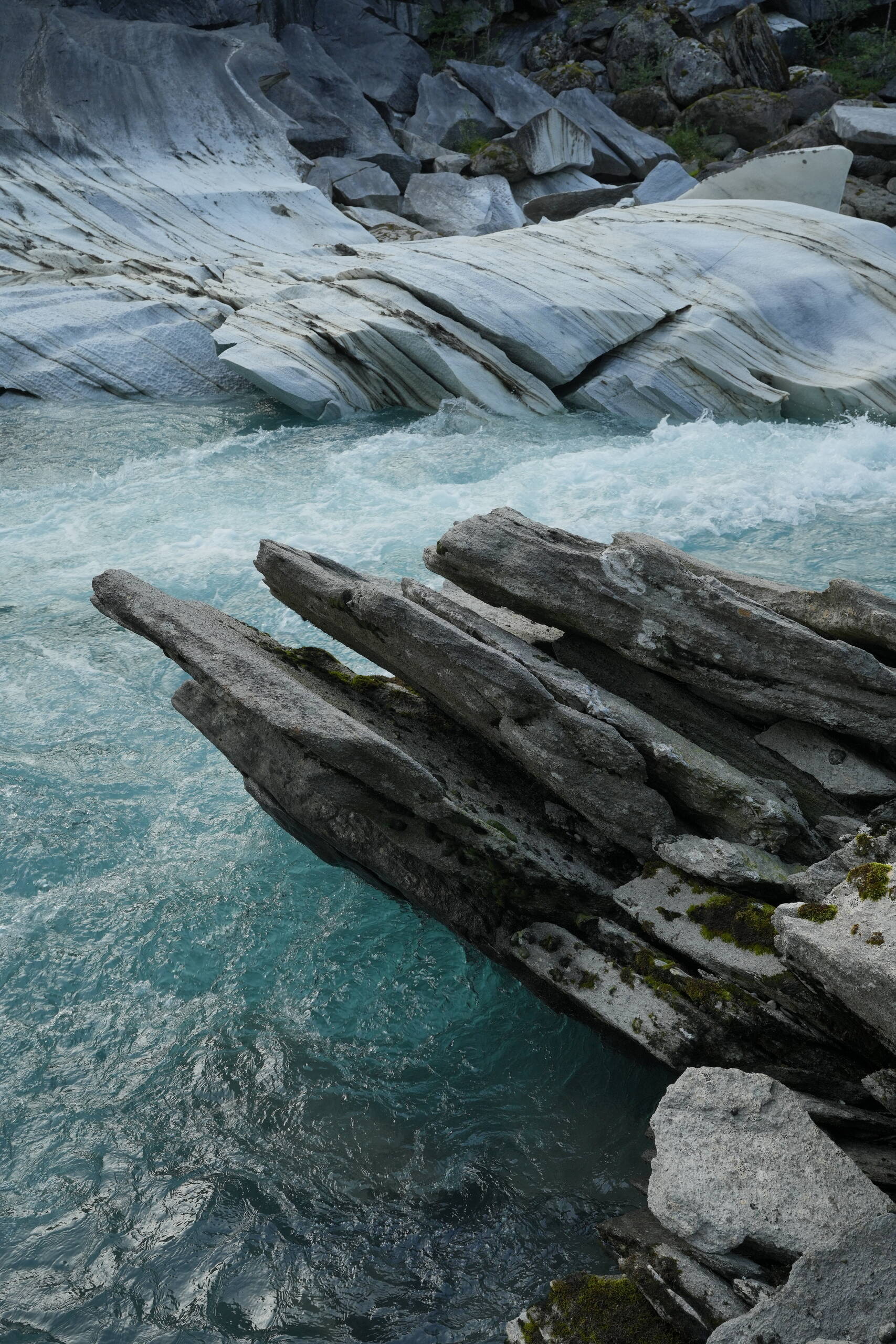 An image of rocks.